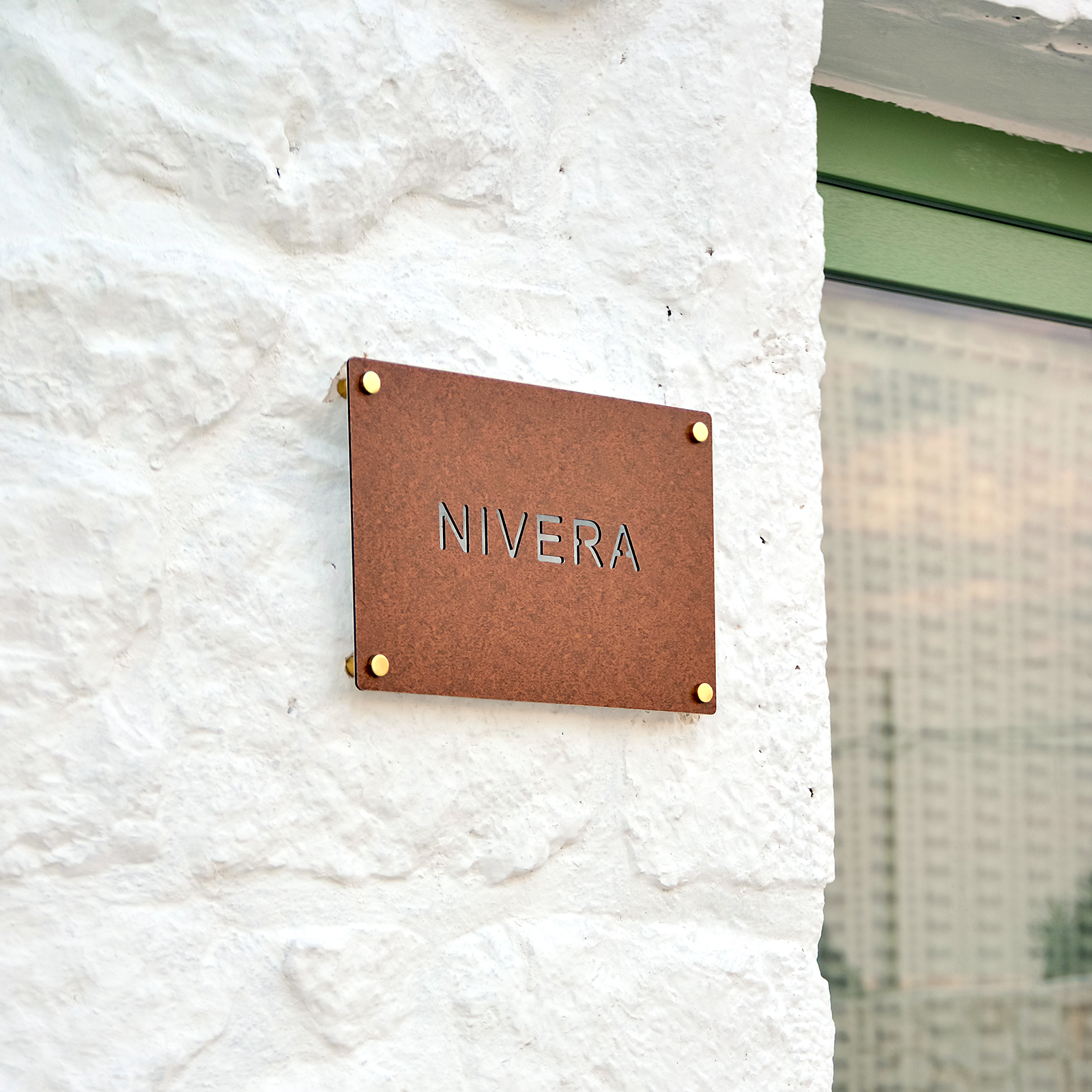 nivera-square.jpg